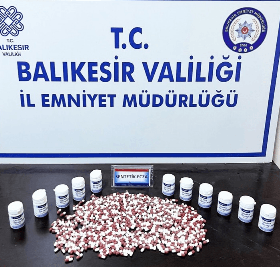 ERDEK’TE UYUŞTURUCU OPERASYONU: İSTANBUL BAĞLANTILI 5 ŞÜPHELİ TUTUKLANDI