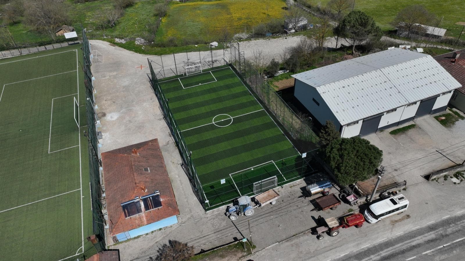 Balıkesir’de Mahallelere Yeni Spor Sahaları